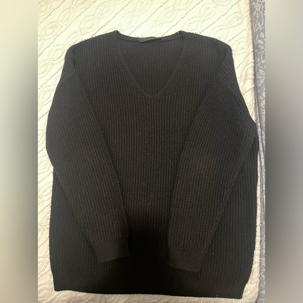 SLOUCHY-SEXY Jenni Kayne Black V-Neck Sweater